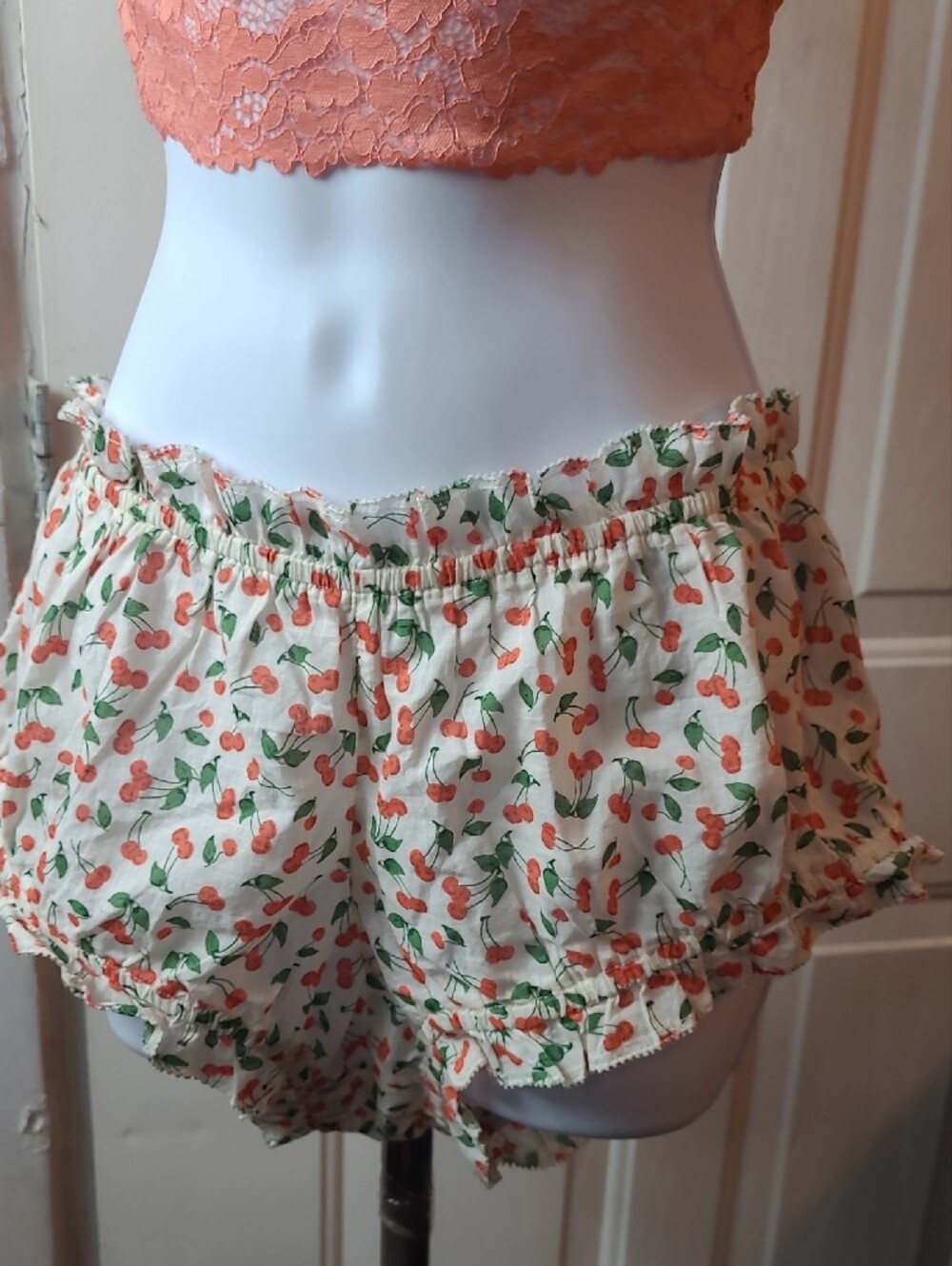 Anthropologie Red Lace Bralette - Picture 4 of 16